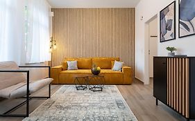 CABANA - Maisonette Apartments - Parkplatz - WiFi kostenlos - Nähe Klinikum